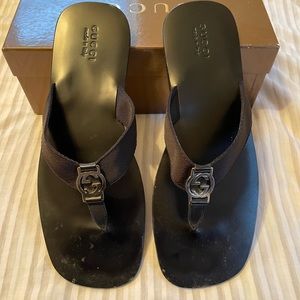 Gucci thong sandals